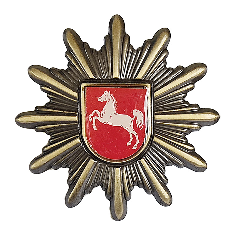 Polizei Mützenstern, Metall 52 mm    A/B
