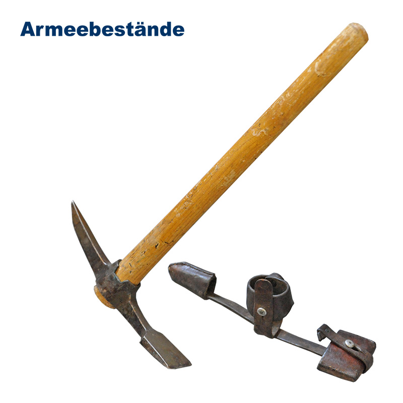 Schweizer Pionierpickel mit Tasche  B